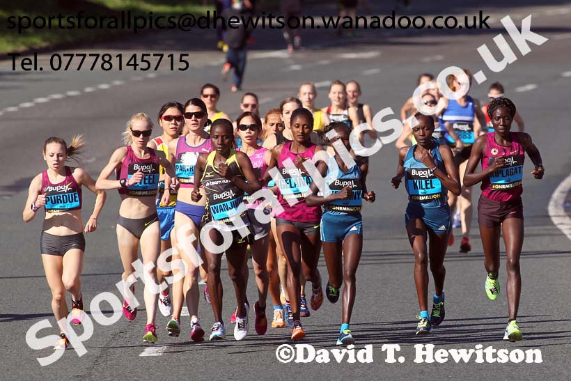 Soon after the start of the womens 2014 BUPA Great North Run. Photo: David T. Hewitson/Sports for All Pics